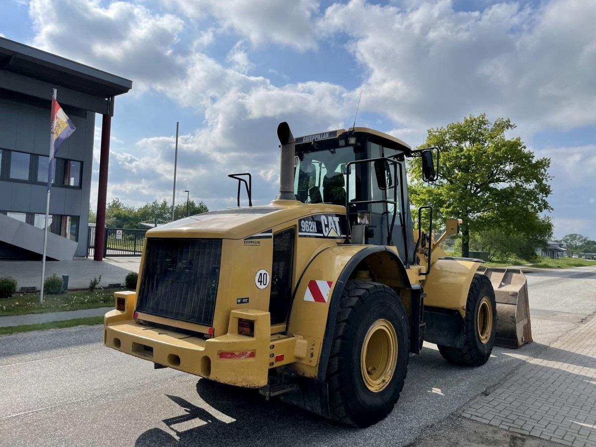 CATERPILLAR 962H front loader