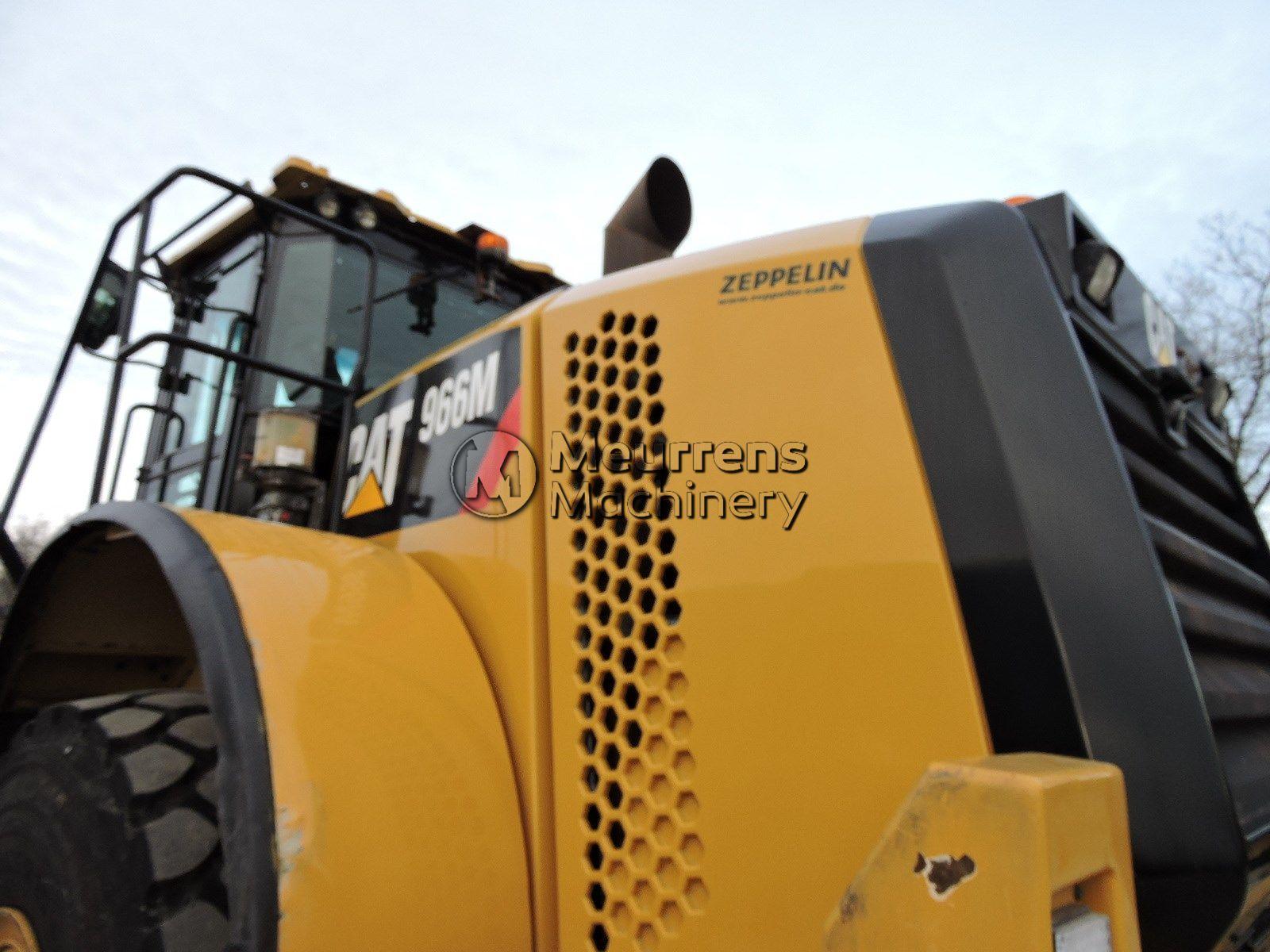 CATERPILLAR 966M front loader