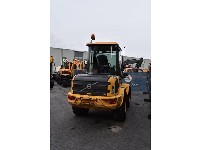 VOLVO L30G front loader