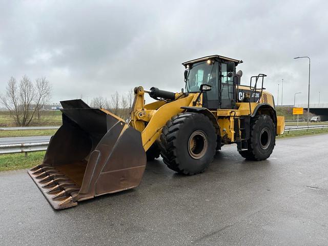 CATERPILLAR 972K front loader