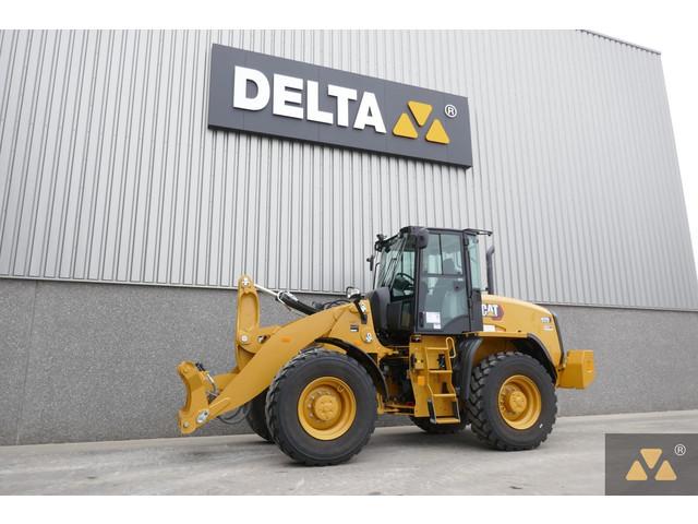 CATERPILLAR 920 front loader