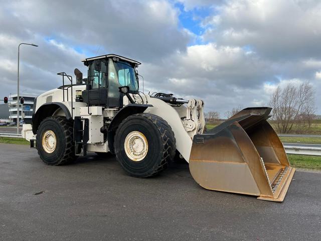 CATERPILLAR 980M front loader