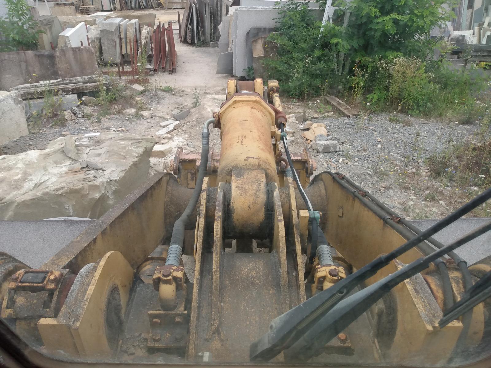 CATERPILLAR 966D front loader