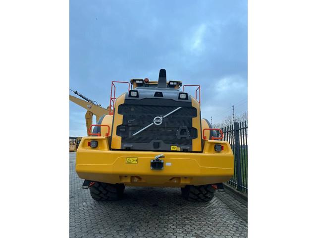 VOLVO L180H front loader