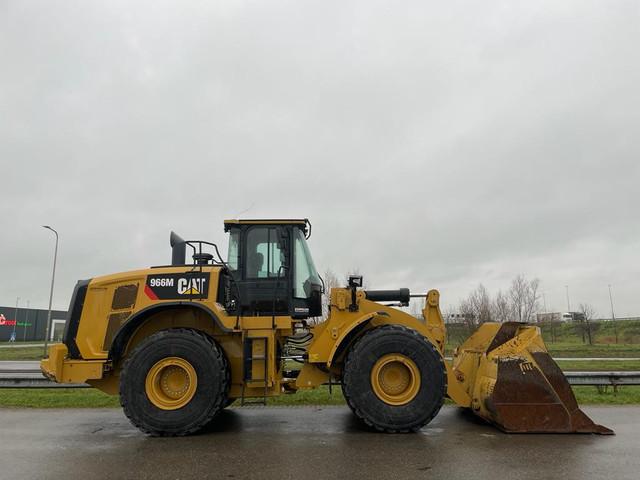 CATERPILLAR 966M front loader