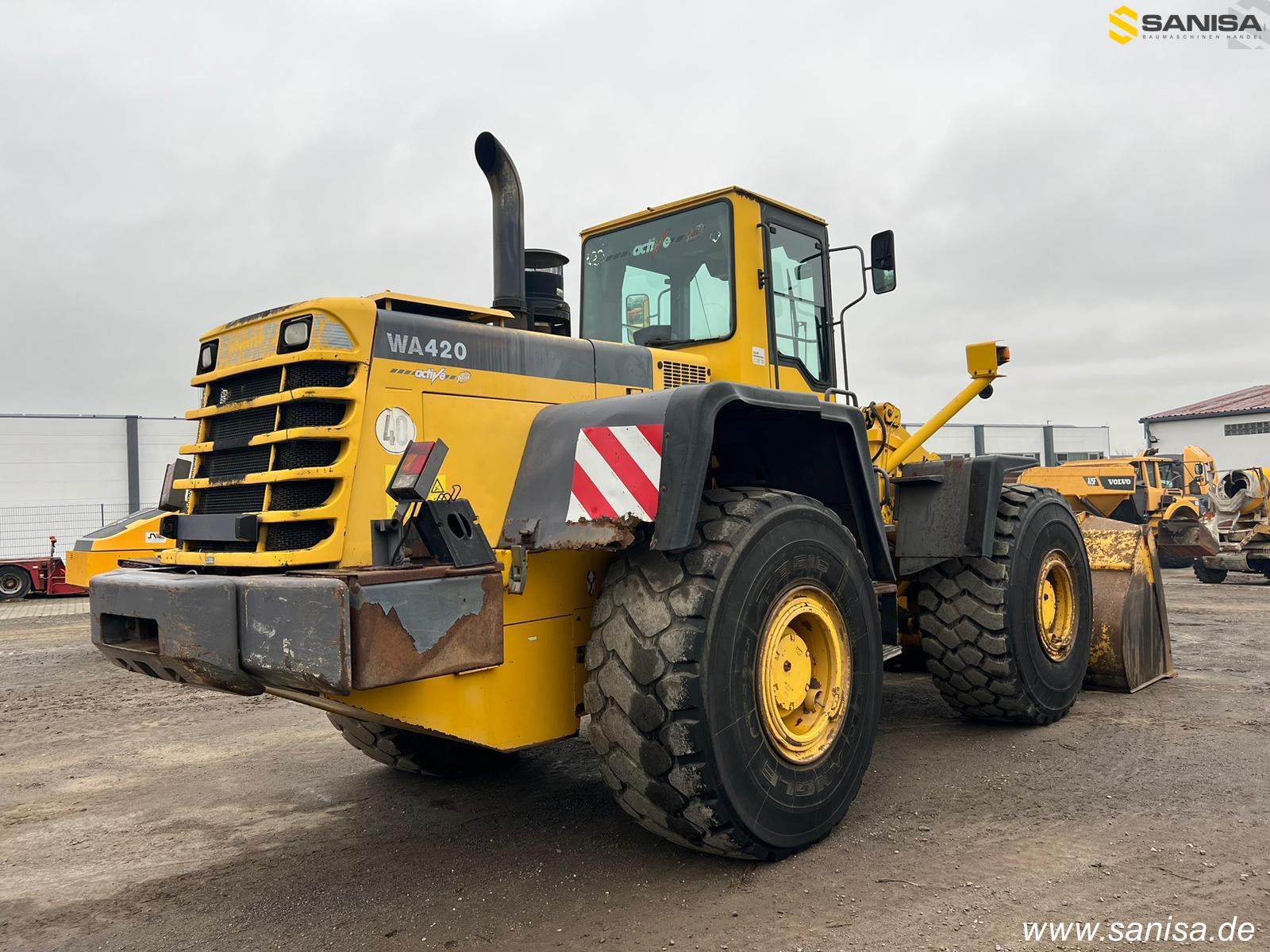 KOMATSU WA 420-3 front loader