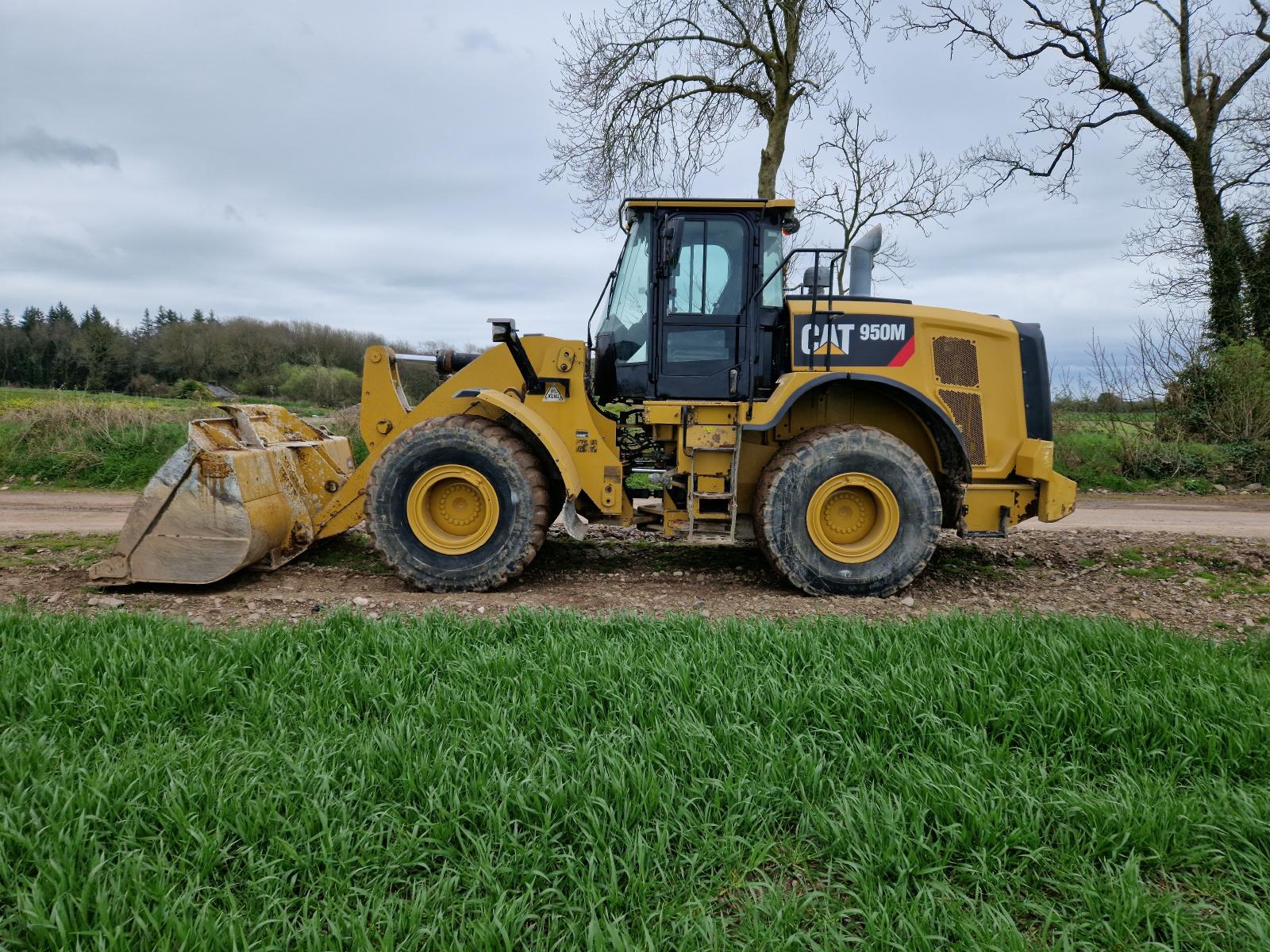 CATERPILLAR 950M front loader