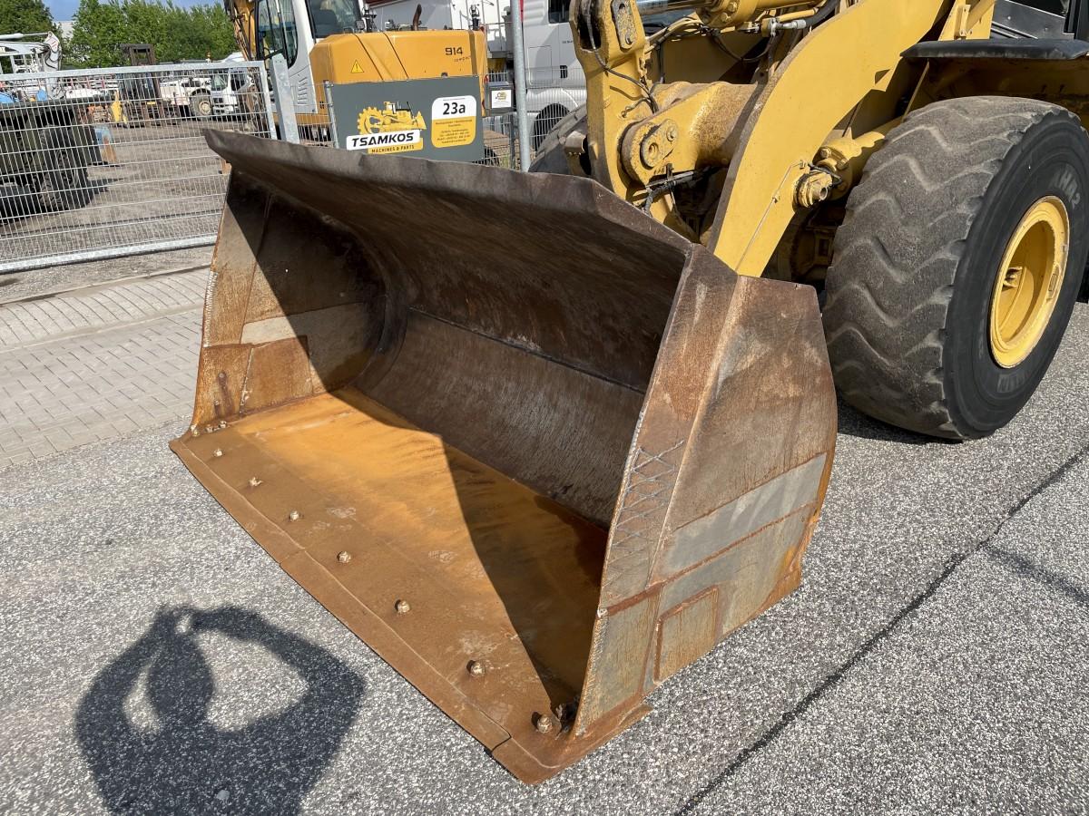 CATERPILLAR 962H front loader