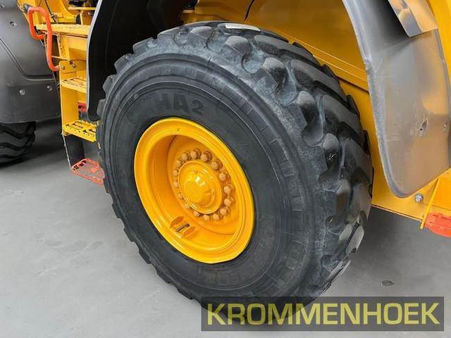 VOLVO L70H front loader