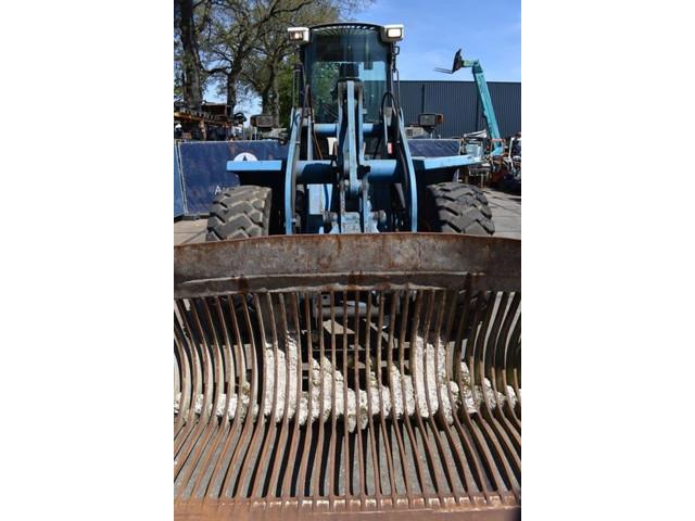 TEREX TL 260 front loader