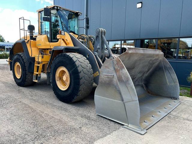 VOLVO L150G front loader