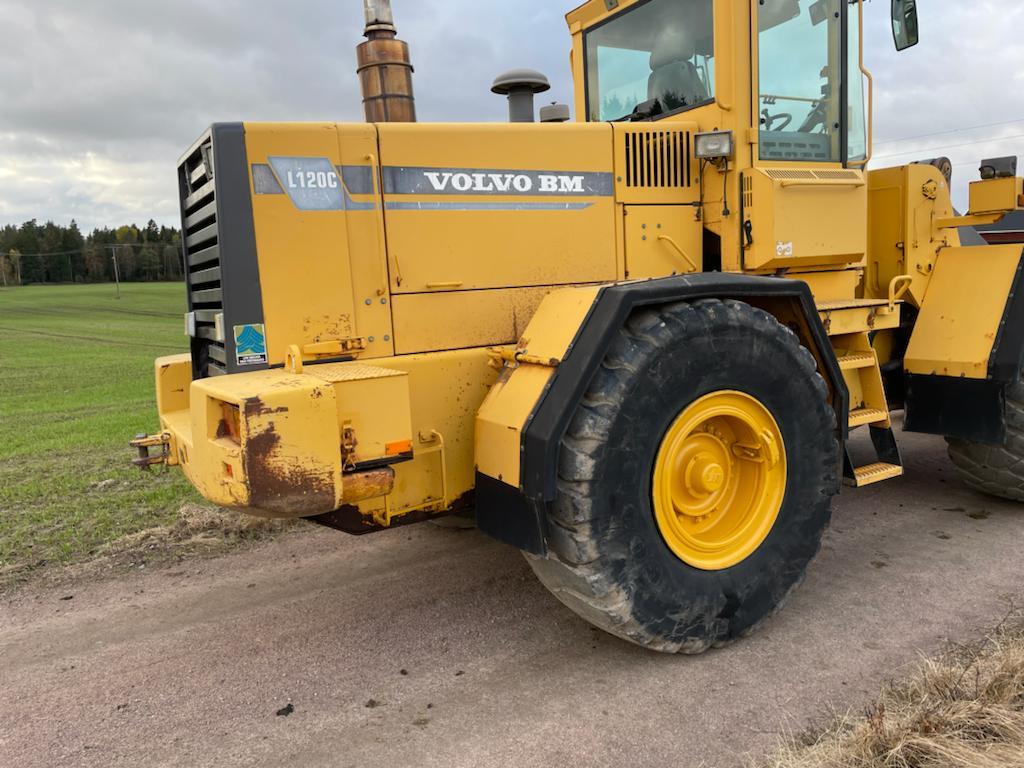 VOLVO L120C front loader