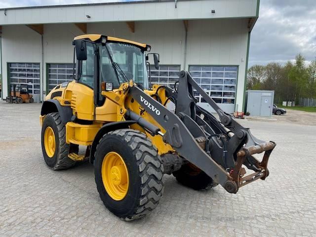 VOLVO L45F front loader