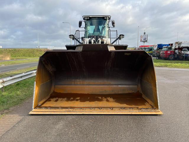 CATERPILLAR 980M front loader