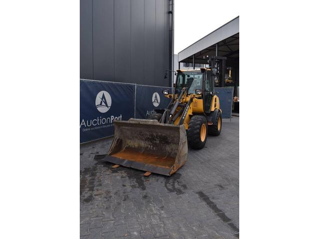 VOLVO L20F front loader