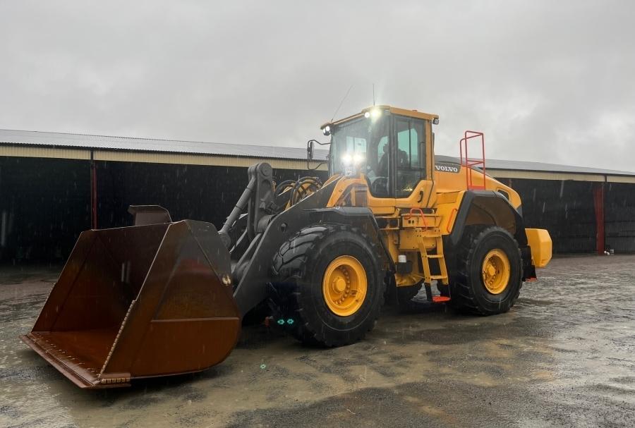 VOLVO L180H front loader