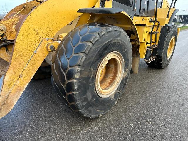 CATERPILLAR 962H front loader