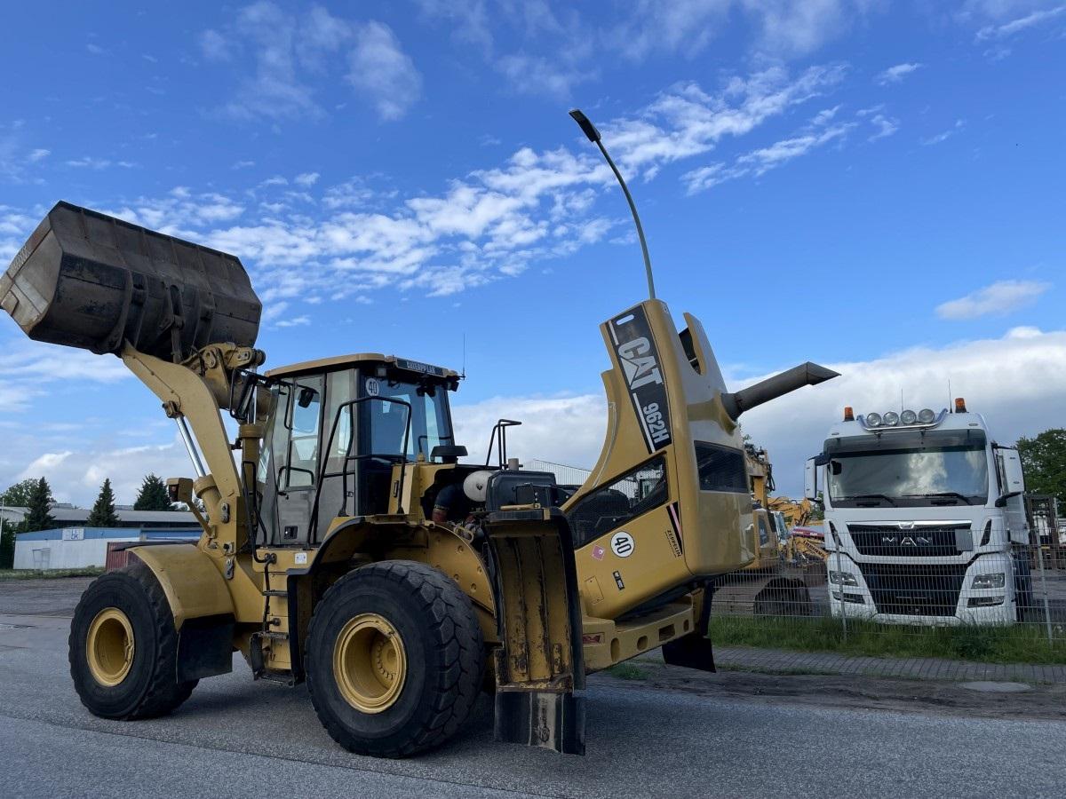 CATERPILLAR 962H front loader