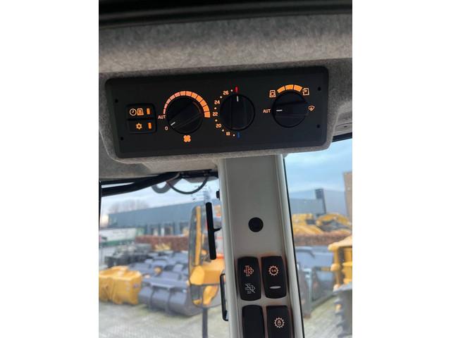 VOLVO L180H front loader