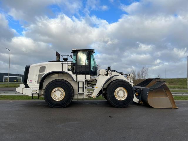 CATERPILLAR 980M front loader