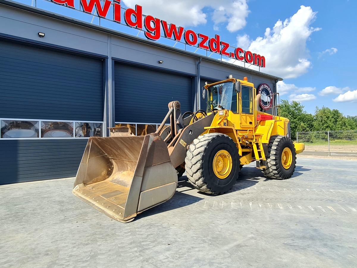 VOLVO L180E front loader