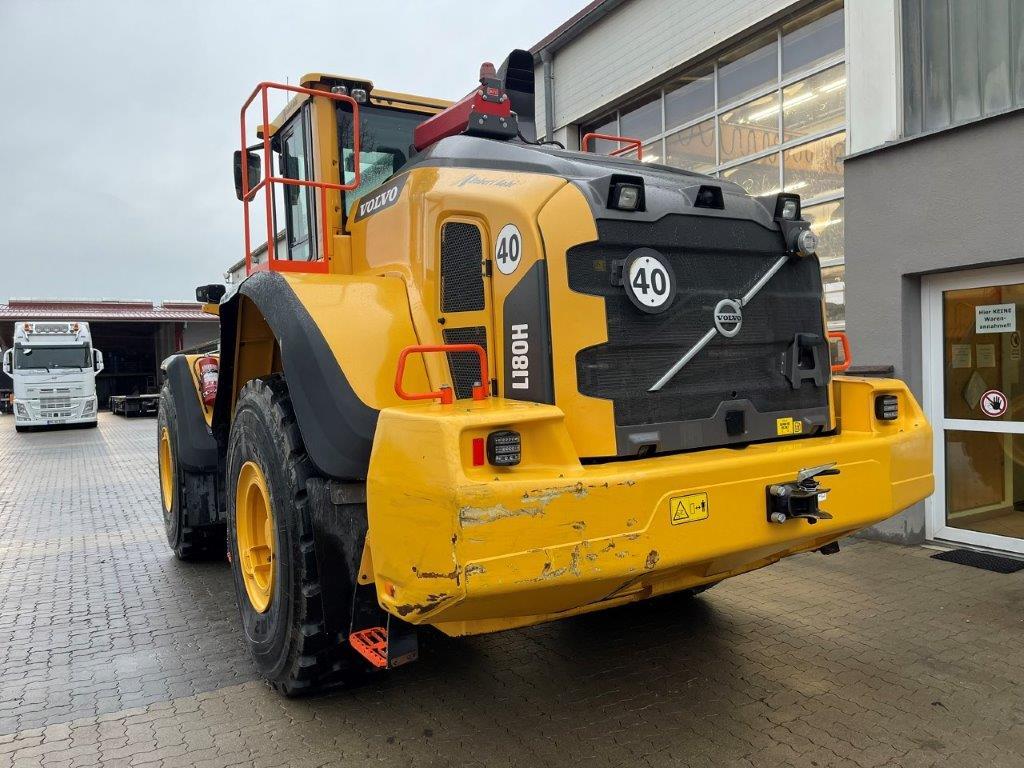 VOLVO L180H front loader