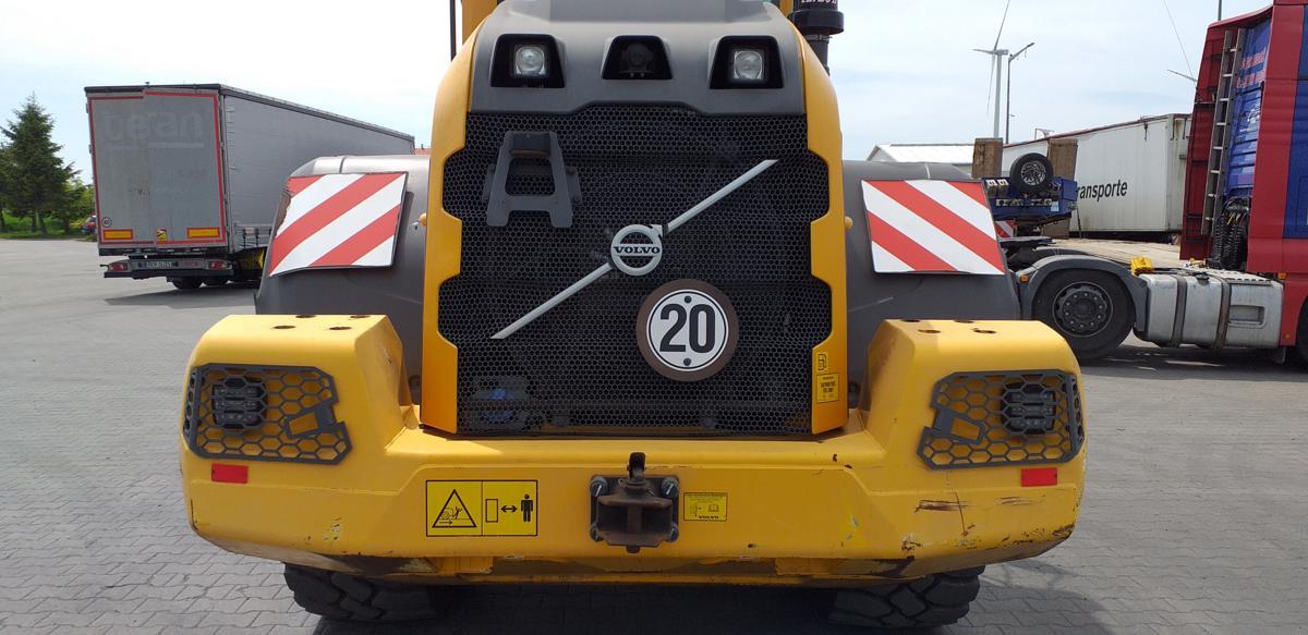 VOLVO L 90 front loader