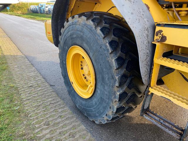 VOLVO L120F front loader