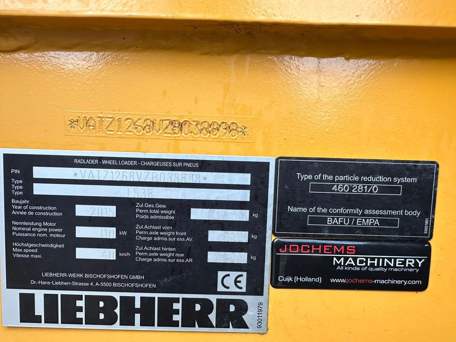 LIEBHERR L 538 front loader