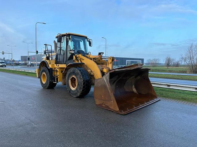 CATERPILLAR 962H front loader