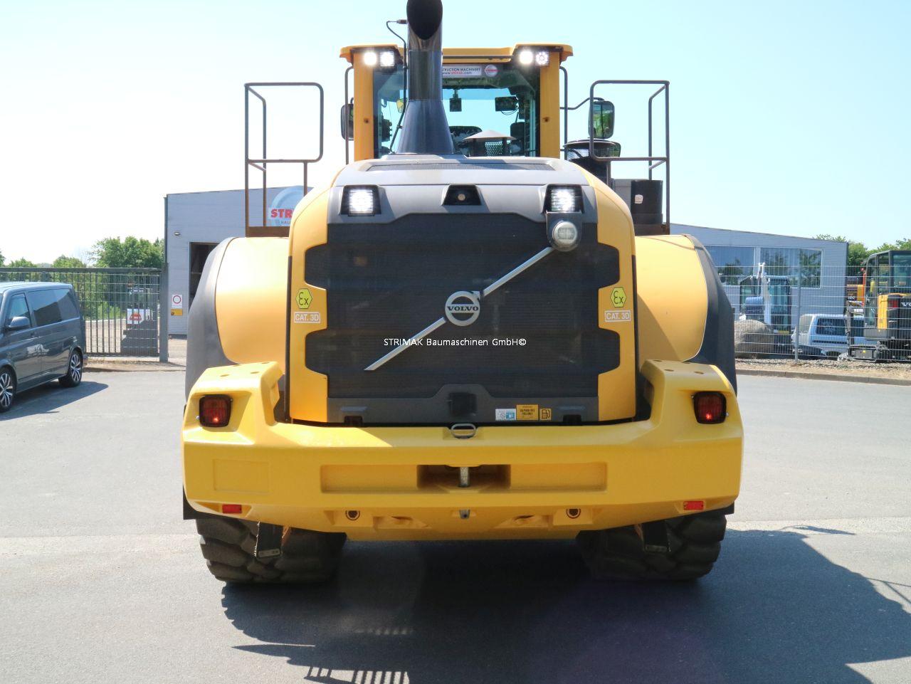 VOLVO L220G front loader