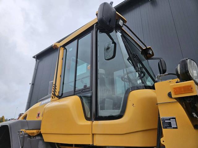 VOLVO L90H front loader