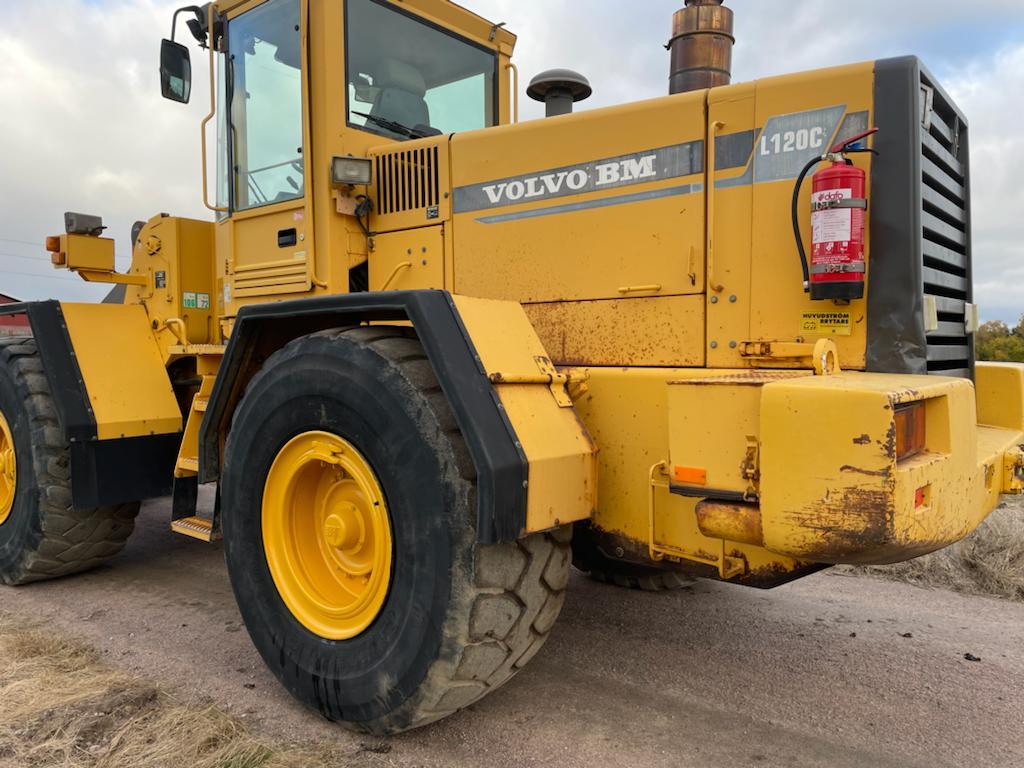 VOLVO L120C front loader