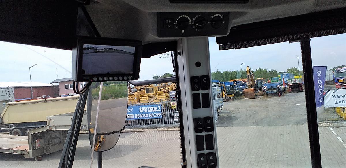 VOLVO L 90 front loader