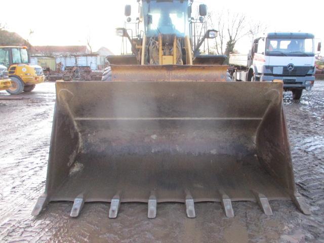 CATERPILLAR 962K front loader