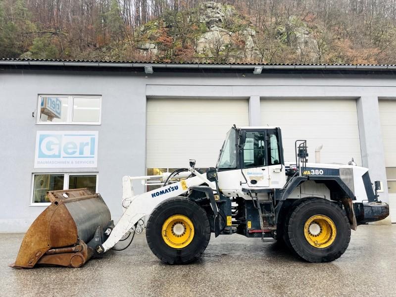 KOMATSU WA380-6 front loader