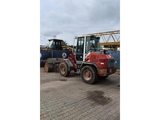 LIEBHERR L 507 Stereo front loader