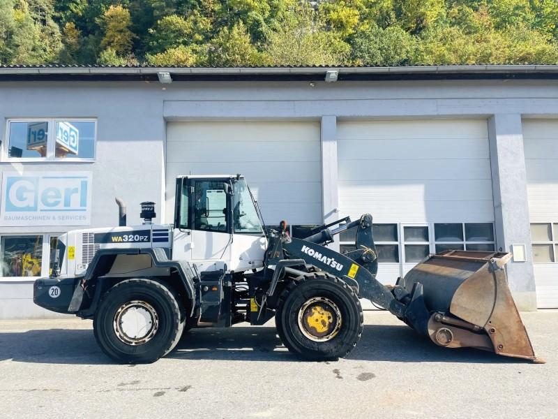 KOMATSU WA320PZ-6 front loader