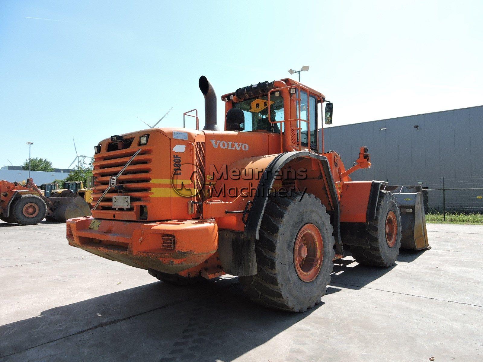 VOLVO L180F front loader