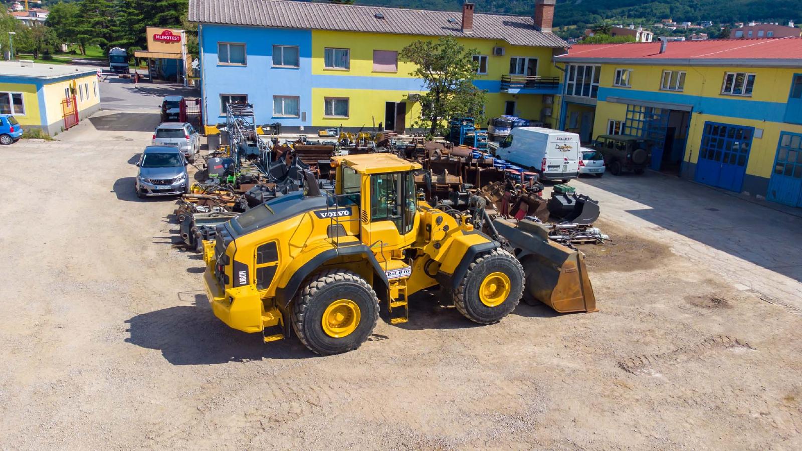 VOLVO L180H front loader