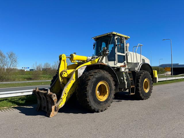 CATERPILLAR 972M XE front loader