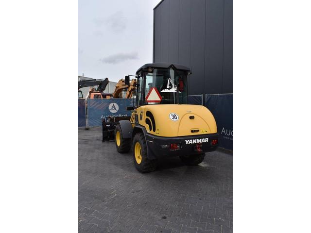 YANMAR V65 front loader