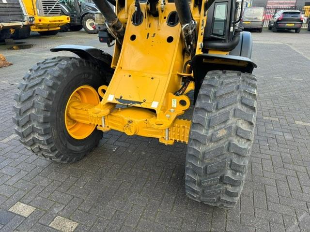 CATERPILLAR 908M front loader