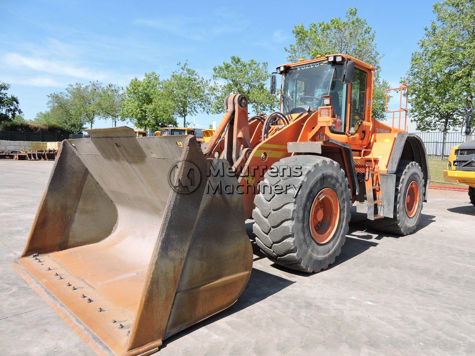 VOLVO L180F front loader