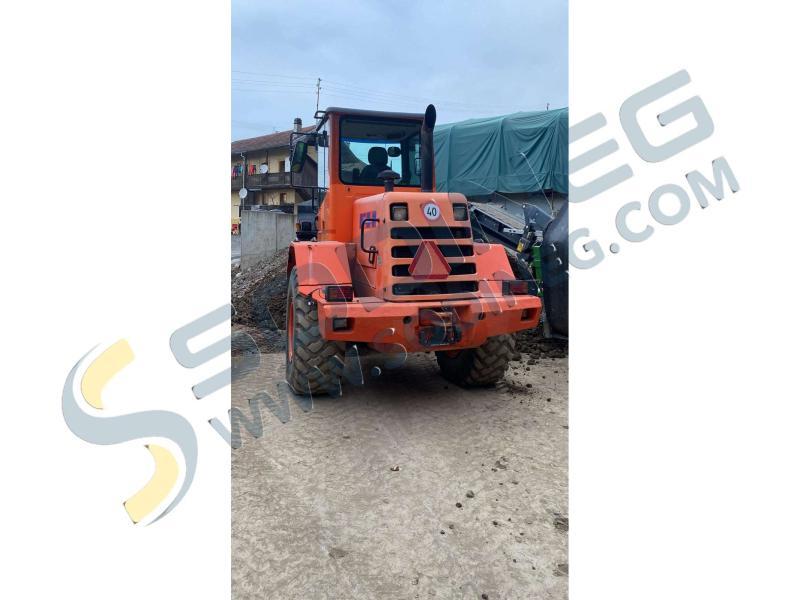 HITACHI W 130 front loader