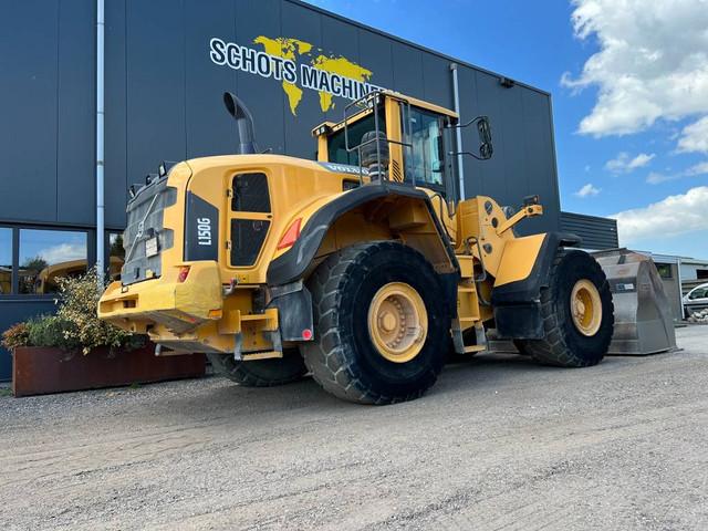 VOLVO L150G front loader