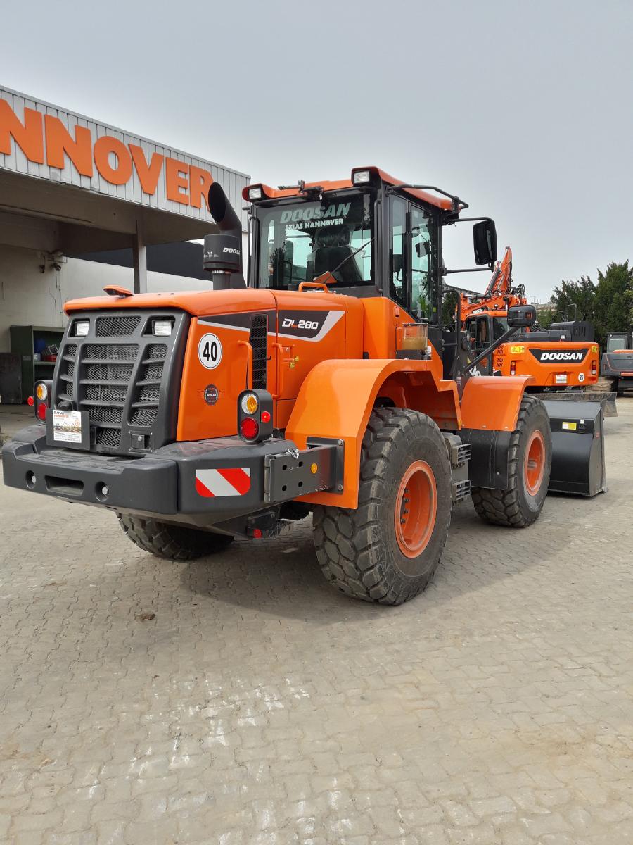 DOOSAN DL280-5 front loader