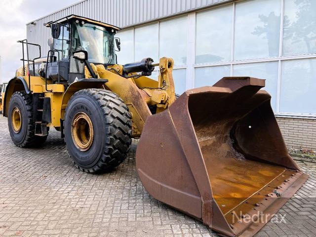 CATERPILLAR 972M front loader