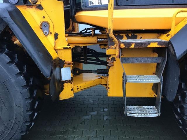 JCB 426 e HT front loader