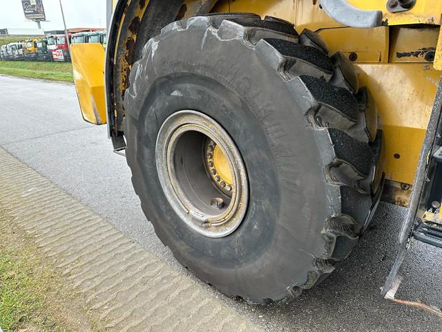 CATERPILLAR 972K front loader